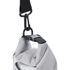 Musto Dry Tube 2.0 Drybag 2l Hellgrau 10 Musto Dry Tube 2.0 Drybag 2l Hellgrau -12 Seemeilen 81250 813 3 jpg