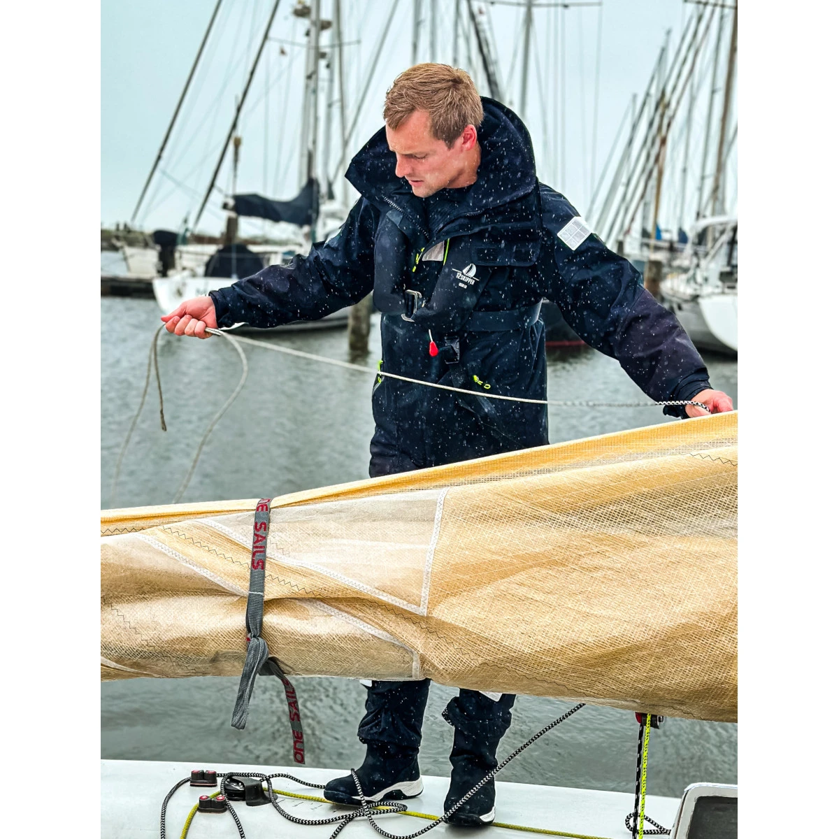 12skipper Magellan Offshore Segeljacke Unisex Schwarz, Größe XS 15 12skipper Magellan Offshore Segeljacke Unisex Schwarz, Größe XS – Bild 13