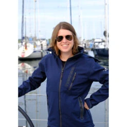 DEAL: 12skipper Amundsen Softshell-Jacke Unisex Marineblau, Größe M 25 DEAL: 12skipper Amundsen Softshell-Jacke Unisex Marineblau, Größe M -12 Seemeilen magellan bild fau 2 jpg